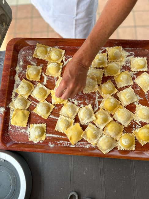 Pompei: Cooking class fresh pasta - The start of class: getting set up and meeting the food