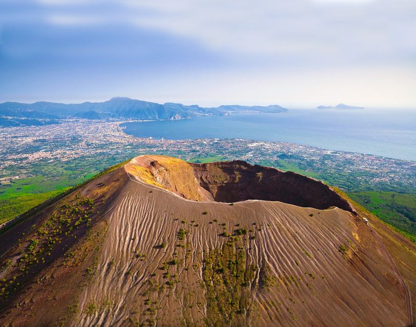 Pompei: Vesuvius and Herculaneum Tour - Meeting at Via Roma, 32: the day starts with an easy plan