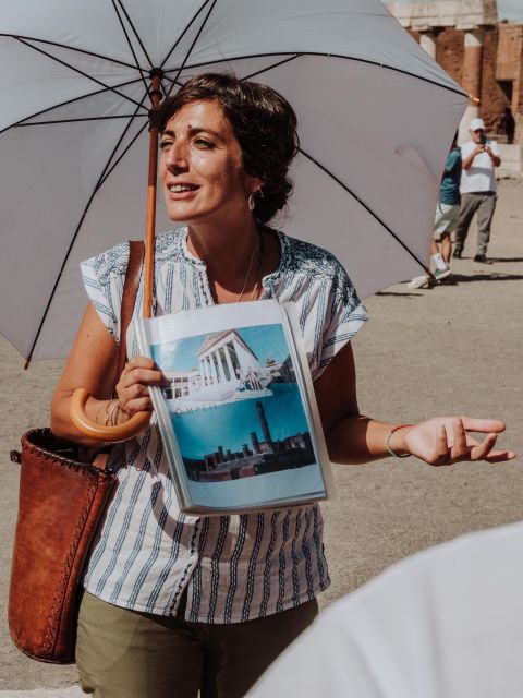 Pompeii: 2-Hour Guided Tour with an Archaeologist - Lupanar and the houses: a blunt look at desire, status, and city life