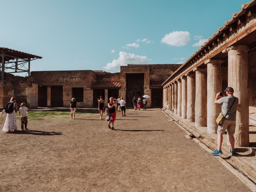 Pompeii: 2-Hour Guided Tour with an Archaeologist - Price and value: what $175.74 buys in real time