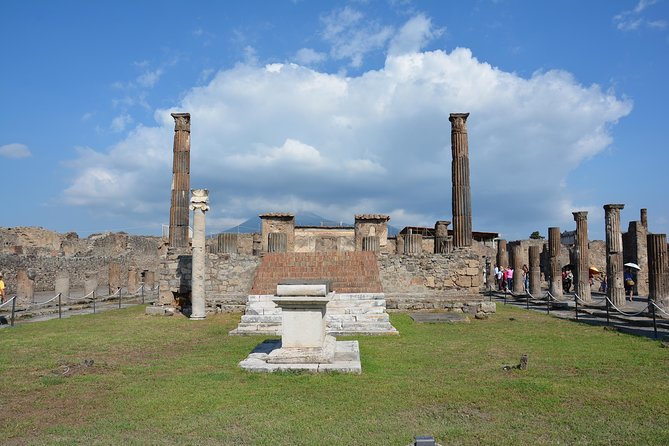 Pompeii: 2 Hour Private Tour with an Archeologist Guide - Practical Notes for a Smooth Day at Pompeii
