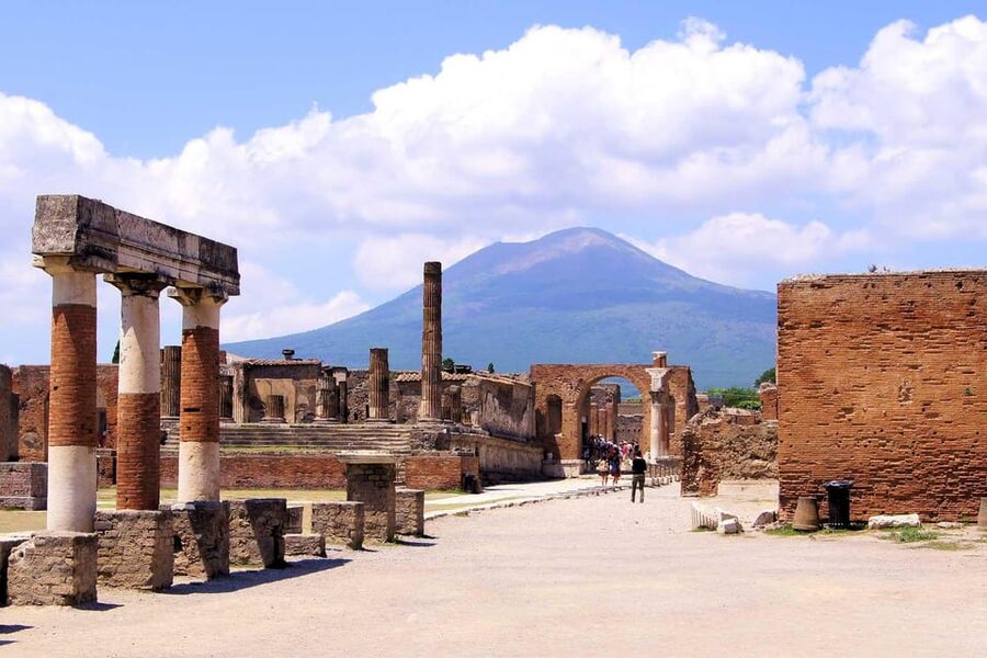 Pompeii 2H Private Guided Tour with Optional Tickets - What the Optional Tickets and Skip-the-Line Add to Your Day
