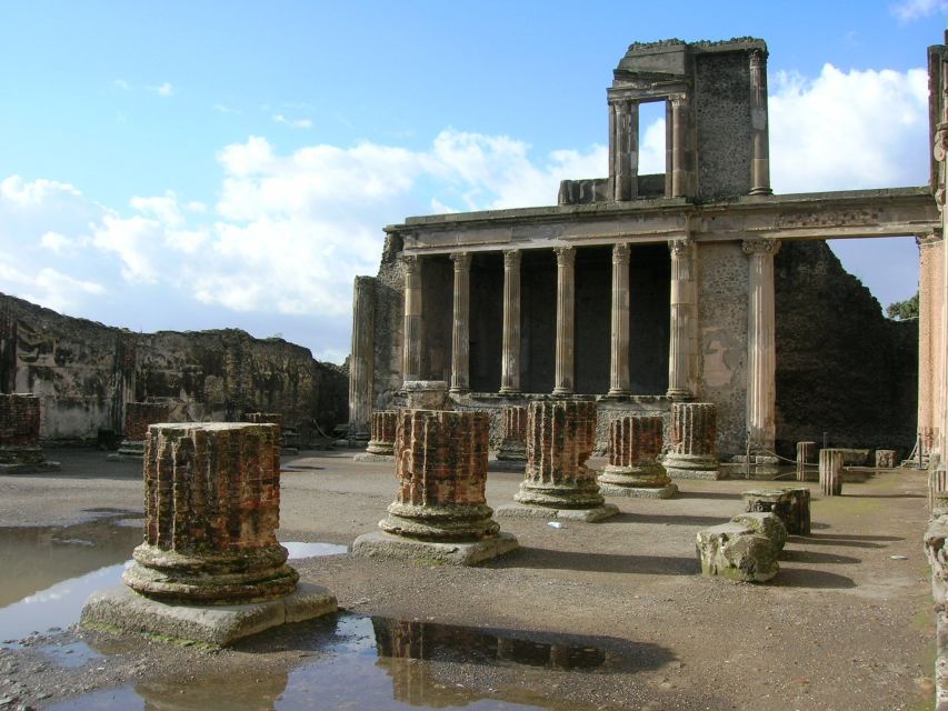 Pompeii 3-Hour Walking Tour - Before you go: meeting points, what to bring, and the rules that matter