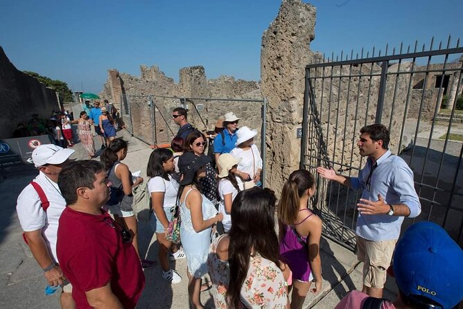 Pompeii 3 Hours Walking Tour Led by an Archaeologist - Basilica: The Open Portico Where Merchants Did Business