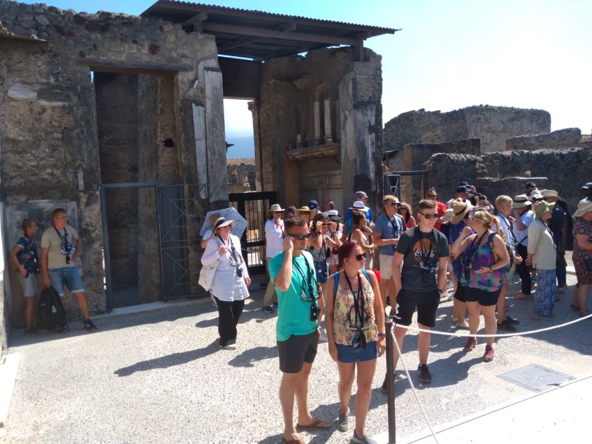 Pompeii: 3D Walking Tour with Entry Ticket - Guides Who Keep the Pace Human, Examples of What You Can Expect