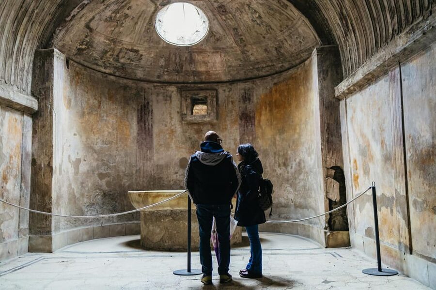 Pompeii: Afternoon to Sunset Guided Tour with Ticket - Why an afternoon-to-sunset Pompeii tour feels different