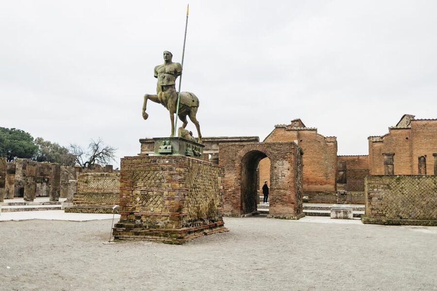 Pompeii: Afternoon to Sunset Guided Tour with Ticket - What the eruption explanation adds, beyond the dramatic story