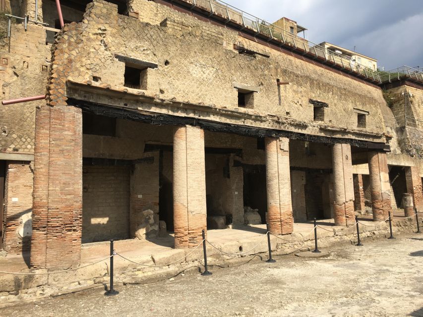 Pompeii and Herculaneum: Guided Tour with an Archaeologist - Why Pompeii Plus Herculaneum Feels Different Than Either One Alone