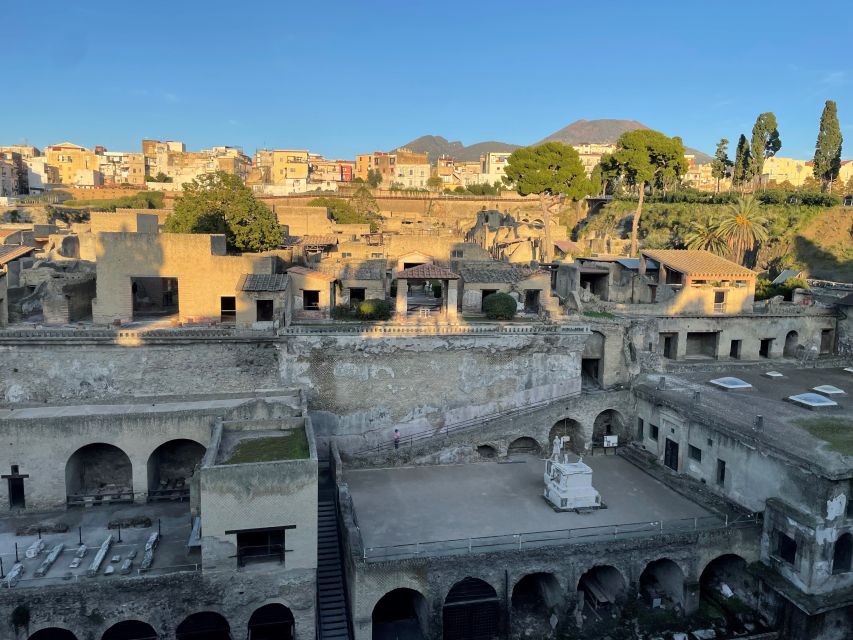Pompeii and Herculaneum: Guided Tour with an Archaeologist - Herculaneum Highlights: Frescoes, Marbles, Jewelry, Skeletons, and Preserved Wood
