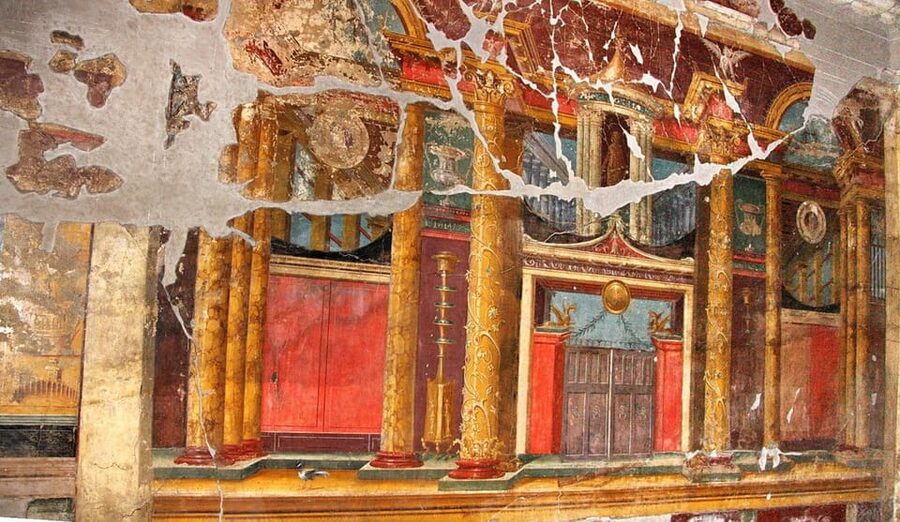 Pompeii and Oplontis: Small Group Tour with an Archaeologist - The Break and the Short Transfer to Oplontis