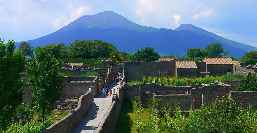 Pompeii and Vesuvius Full-Day Tour from Amalfi Coast - Why Pompeii and Vesuvius from the Amalfi Coast is a smart one-day match