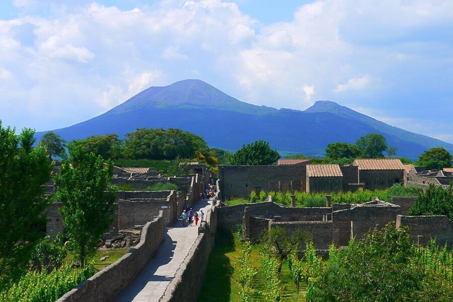 Pompeii and Vesuvius Full-Day Tour from Amalfi Coast - Amalfi Coast drive time: the part that helps you enjoy the rest