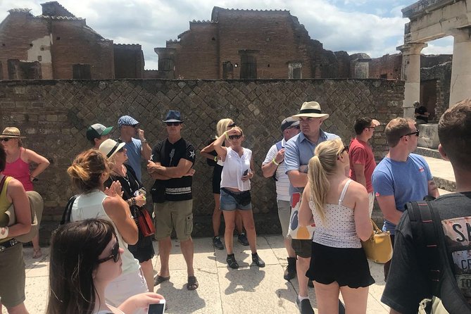 Pompeii and Vesuvius Small Group Tour From Naples with Pizza - Naples in one long day: Pompeii plus Vesuvius actually makes sense
