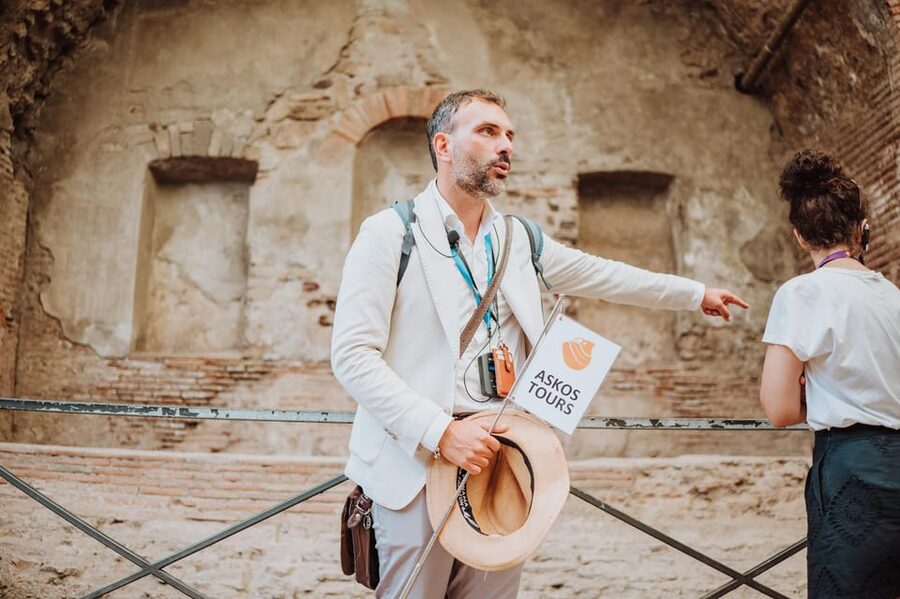 Pompeii: Entry Ticket and Guided Tour with an Archaeologist - Foro Civile and the Public Heart: Where Everything Intersected