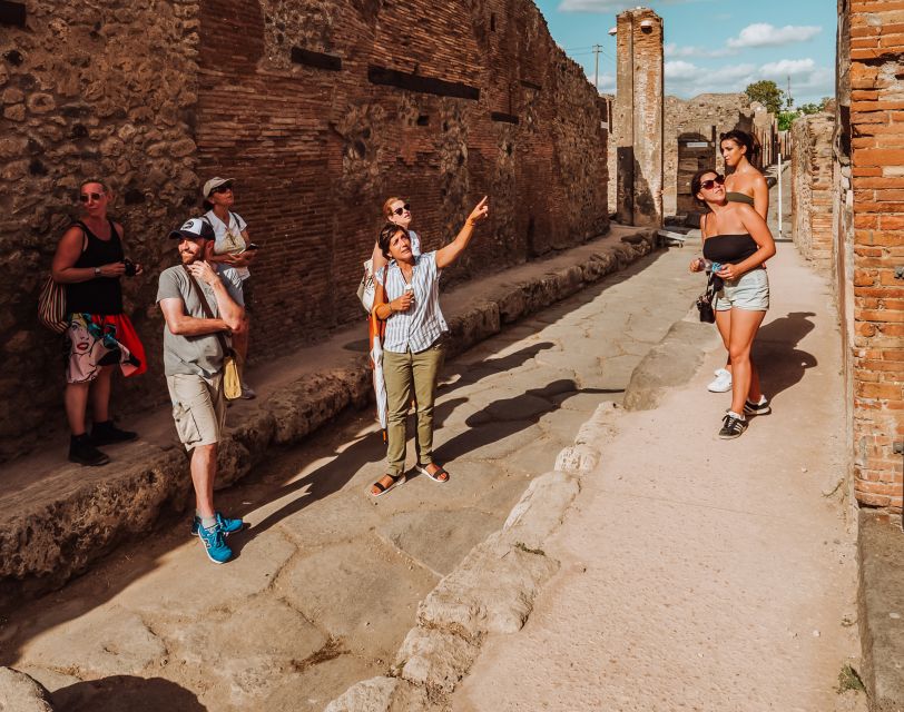 Pompeii: Entry Ticket and Guided Tour with an Archaeologist - House of Menander: Mosaics, Rooms, and the Power of Surviving Details
