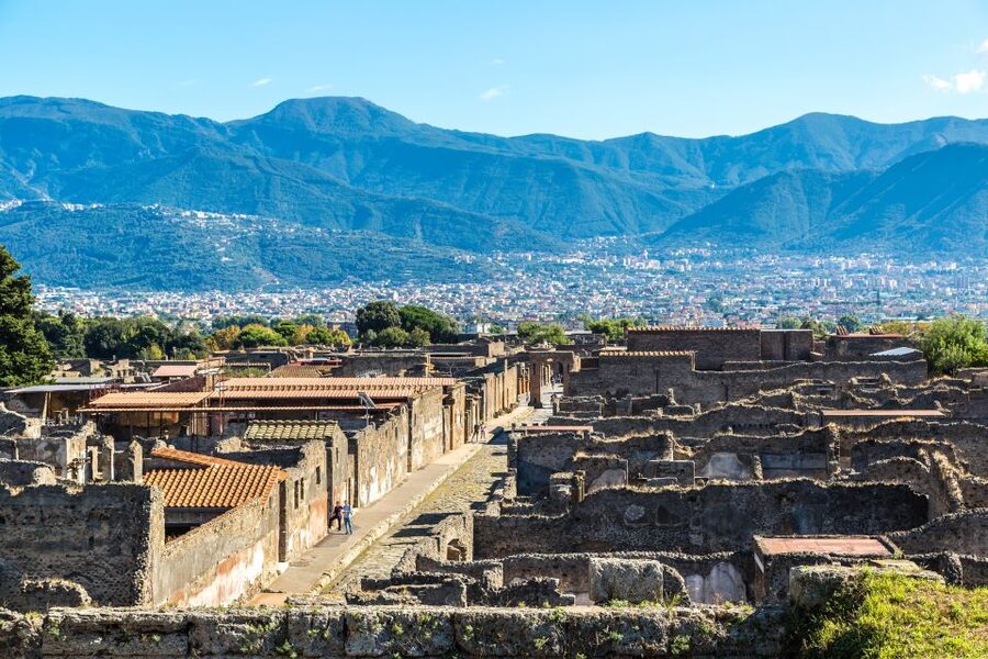 Pompeii: Entry Ticket with Optional Audio Guide - The far end of the site: petrified bodies and why the timing matters