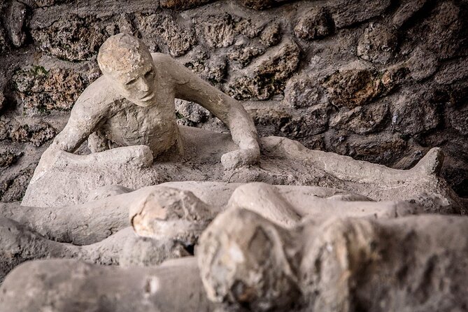 PompeiI Exclusive Tour with your Archaeologist in a Small Group - Price and value math: the tour price versus Pompeii admission