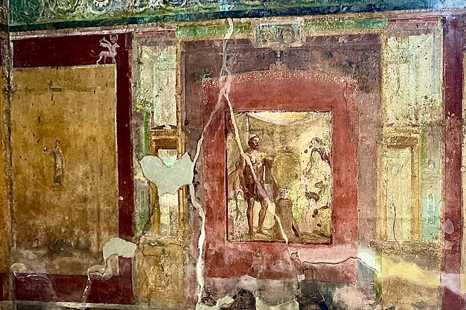 Pompeii Guided Tour from Naples with Skip-the-Line Entry - Group Size That Feels Human: Up to 20 Travelers