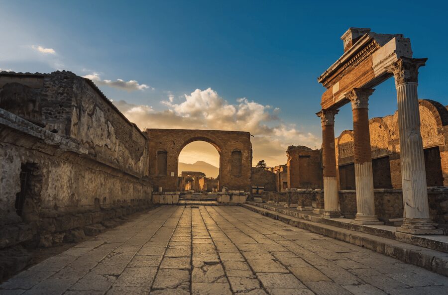 Pompeii Guided Tour with Archaeologist - Archaeologist explanations, plus a group size that stays friendly