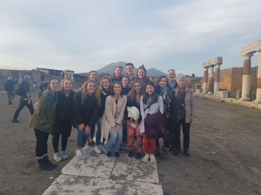 Pompeii Guided Walking Tour – Skip-the-Line Priority Access - Entering through Porta Marina Inferiore: the harbor gateway story
