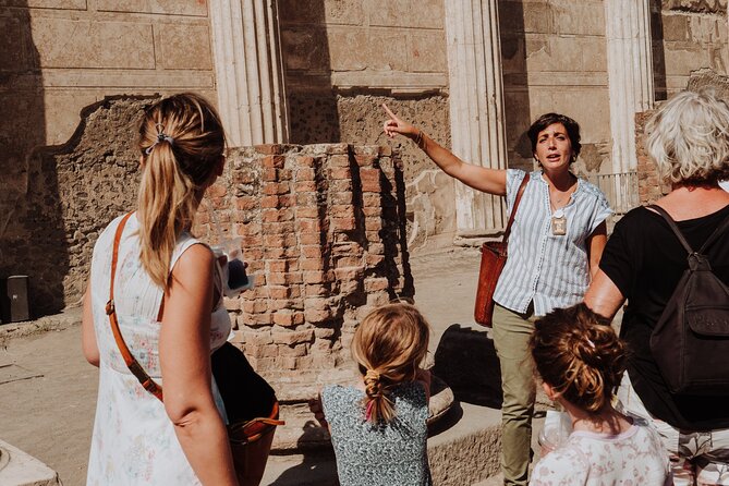 Pompeii & Herculaneum Guided Tour - High Speed Train from Rome - The archaeologist guide experience: what you gain, and what to watch