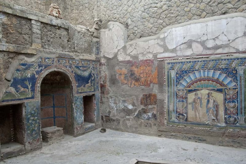 Pompeii & Herculaneum Tour with an archeologist - Mosaics, Charred Furniture, and Details You Will Notice More Than You Expect