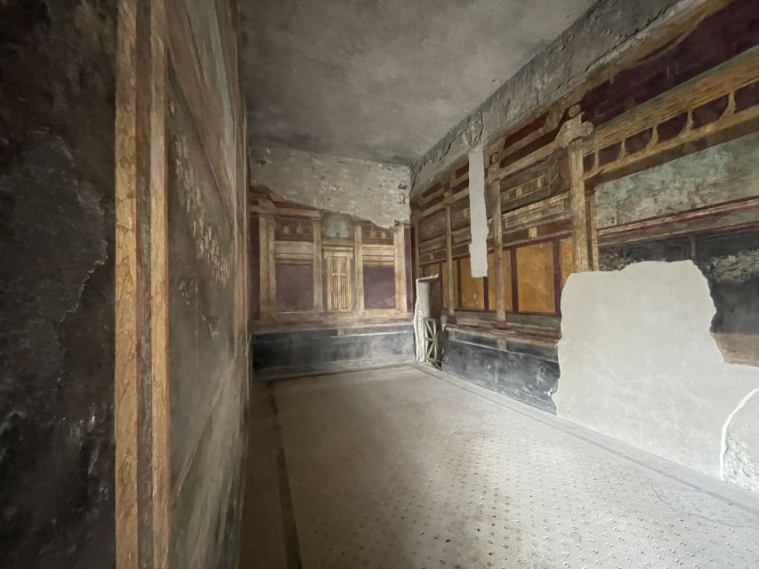 Pompeii: Highlights Guided Walking Tour - Heat, pacing, and footing, what to plan for