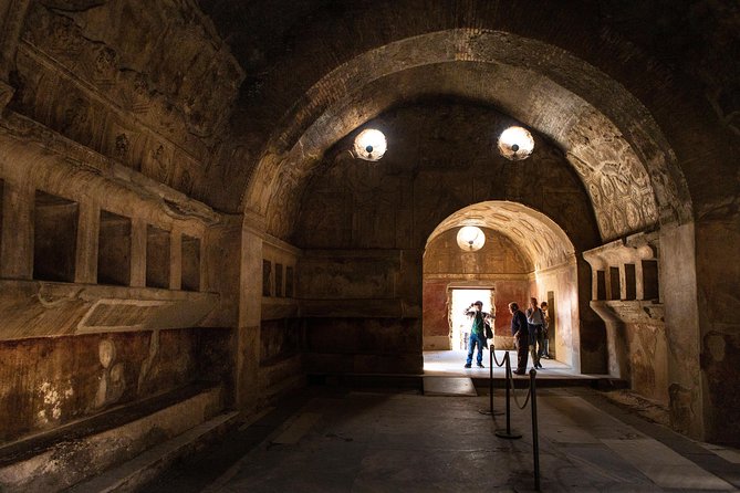 Pompeii & Mt.Vesuvius Day Tour from Naples with Pizza Lunch - Getting There: Pickup, Shared Coach Size, and Why Timing Feels Different