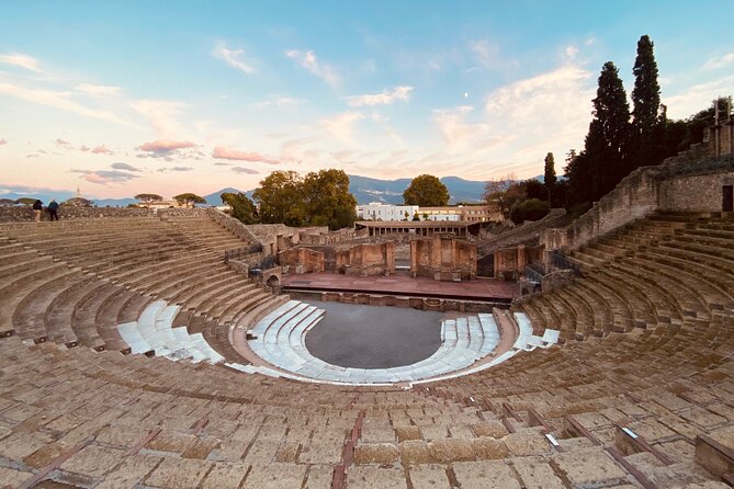 Pompeii Private Tour with an Archaeologist and Skip The Line - 3 hours - Granai del Foro and the Stabian Baths: food supply and public routines