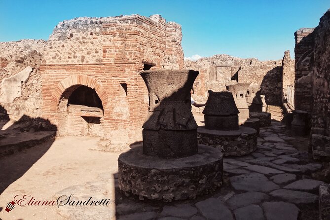 Pompeii Private Tour with an Archaeologist and Skip The Line - Granai del Foro: granaries, casts, and everyday storage