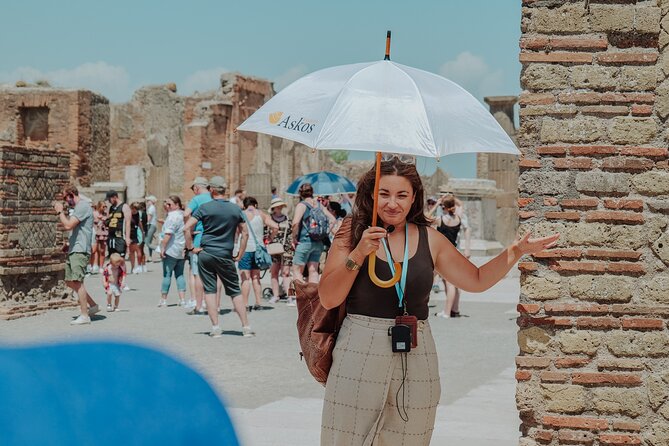 Pompeii Private Tour with an Archaeologist Guide - The Lupanar and Roman street realism