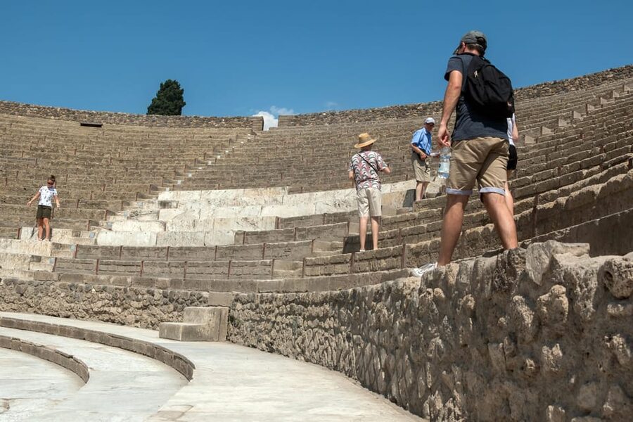 Pompeii: Skip-the-Line Guided Tour - Meeting at Coffee Shop Vittoria, then straight into Pompeii