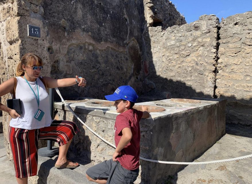 Pompeii: Skip-the-Line Tour for Kids and Families - Passport and ID for kids: the detail that saves time