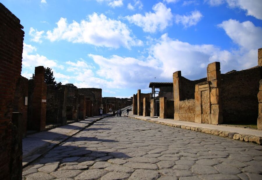 Pompeii: Skip-the-Line Tour for Kids and Families - Price and value: where the money is going
