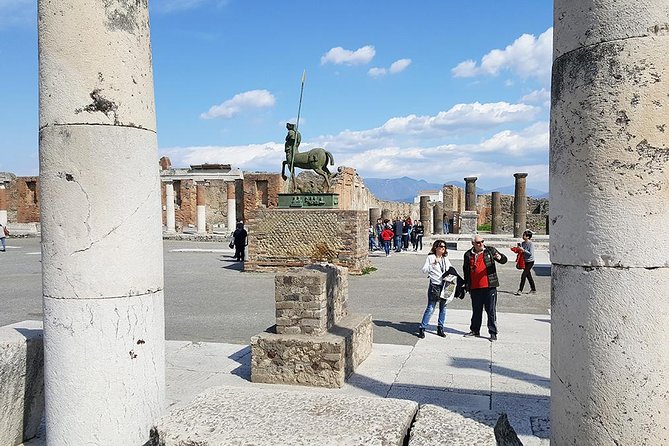 Pompeii Skip-the-Line Tour for Kids & Families with Archaelogist - Stop 4: Another moment at Teatro Grande, with the acoustics lesson