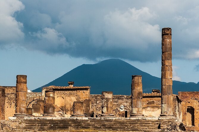 Pompeii Small Group Tour - Tickets Included - Getting to the meeting point: the options that affect your day