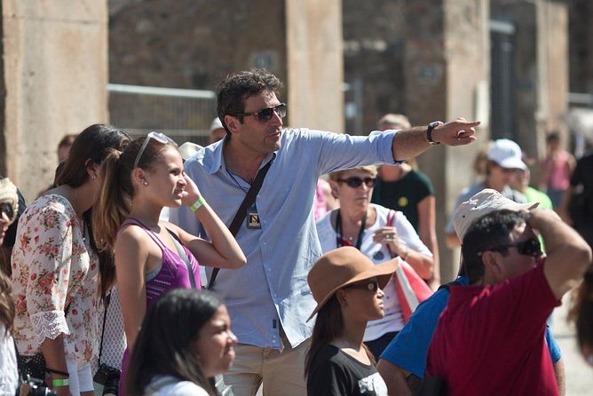 Pompeii: Small Group Tour with an Archaeologist - Meeting options and the fast start at Porta Marina Superiore