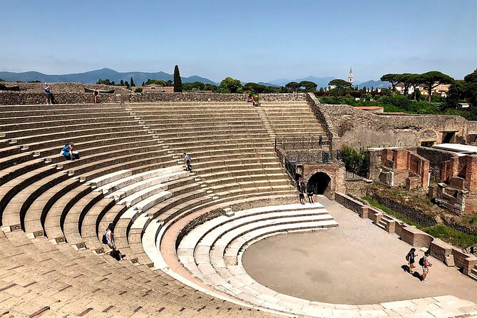 Pompeii small group tour with skip-the-line entrance included - Why this 2-hour Pompeii plan is smart (and not rushed)