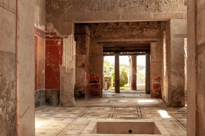 Pompeii Tour & Lunch with Wine Tasting Experience - Why this is a smart use of 5 hours in Pompeii