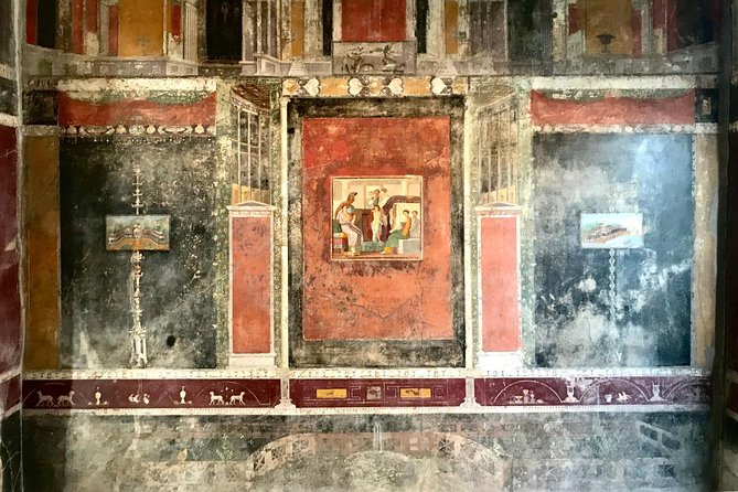 Pompeii Tour & Lunch with Wine Tasting Experience - Where the day starts, and how the group moves
