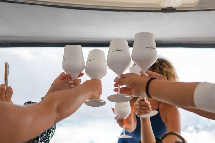 Positano: Shared Sunset Cruise - Where You Meet: Cala Marinai Brasserie and Hotel Covo dei Saraceni