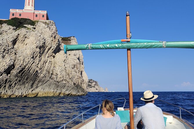 Private tour in a typical Capri boat - Key things that make this Capri boat day worth it