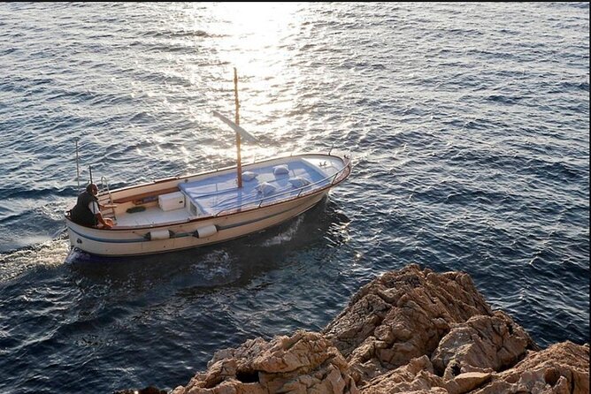 Private tour in a typical Capri boat - What to bring so you stay comfortable all day