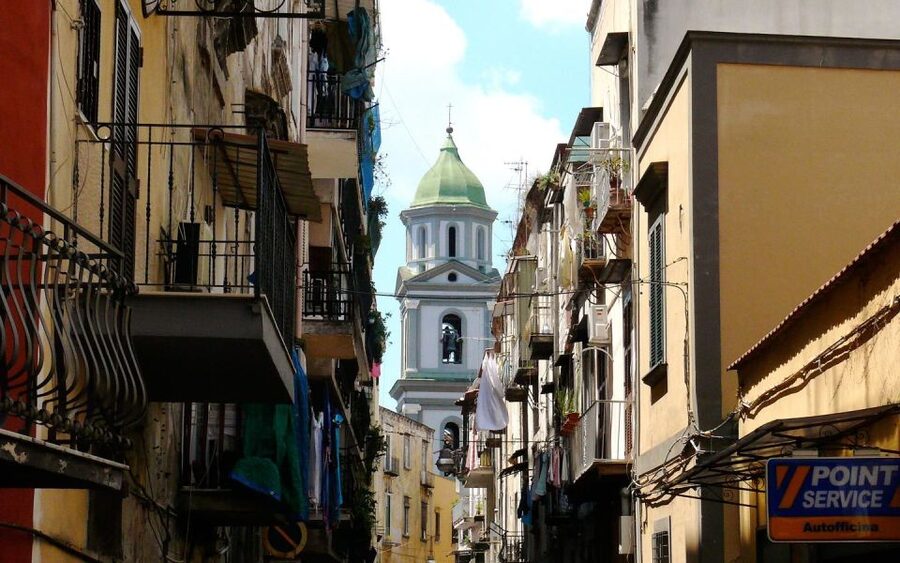 Rione Sanità tour among baroque, revival, street art & food - Street art plus books for everybody in the Alley of Culture