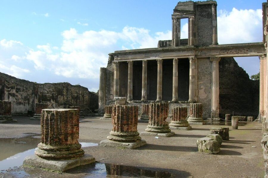 Ruins of Pompeii & the Amalfi Coast: Full-Day Private Tour - Inside Pompeii: How a 2-Hour Guided Walk Changes Everything