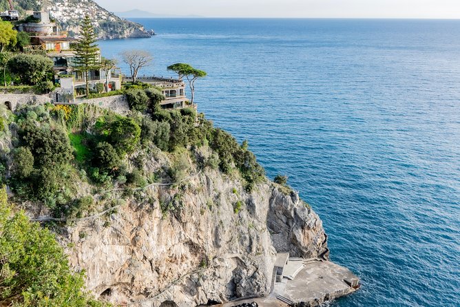 Shared Transfer from Naples Airport to Sorrento - Price and value: why $45.86 can be a smart choice