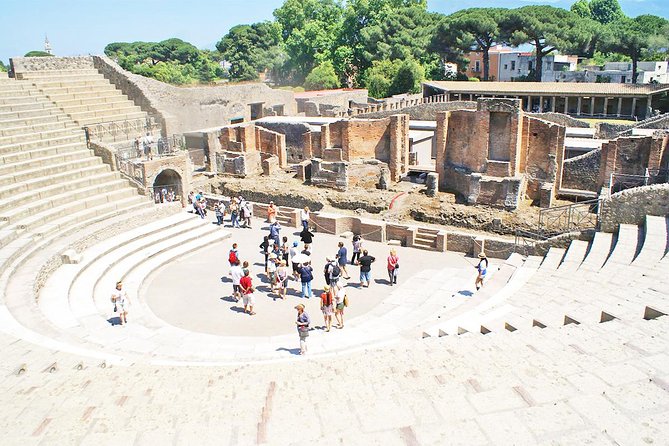 Skip the Line Guided Tour of Pompeii led by an Archaeologist - Where you meet: Piazza Esedra and an easy reset after the tour