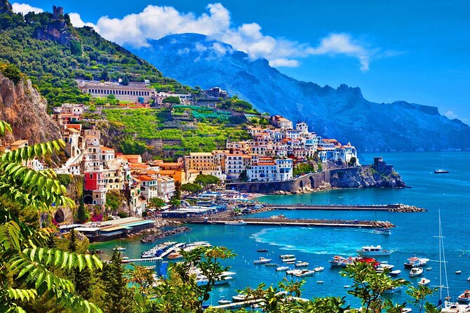 Sorrento, Positano & Amalfi Day Tour from Naples - The onboard commentary and assistant, what that changes for you