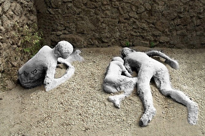 Stories of Pompeii: Small Group tour with archeology expert guide - Theatre, Brothel, Spas, Amphitheatre, Thermopolium, and More