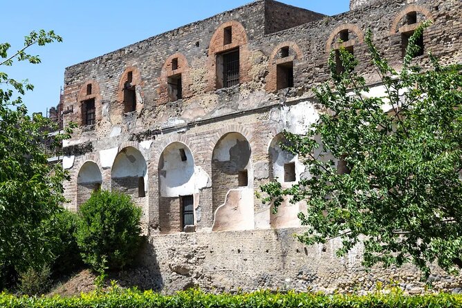 Stories of Pompeii: Small Group tour with archeology expert guide - Headsets, Shoes, Water, and the Bag Rules That Matter More Than You Think
